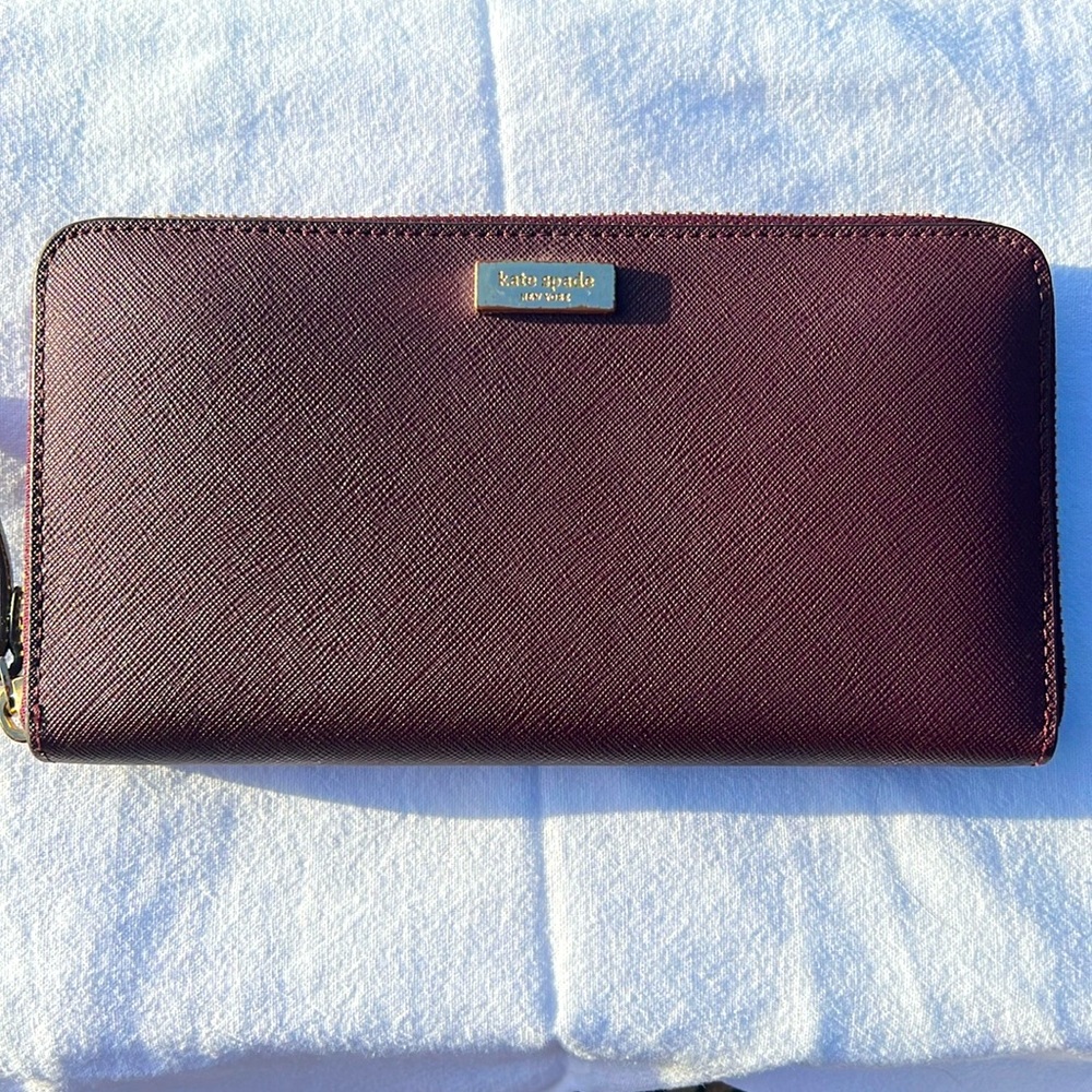 Kate Spade Full Zip Wallet
